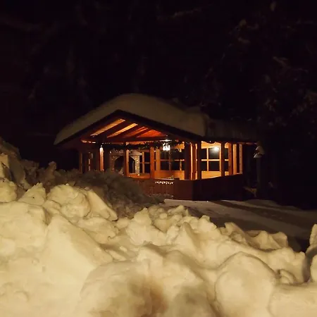 別荘 Tirol ヴラシチ